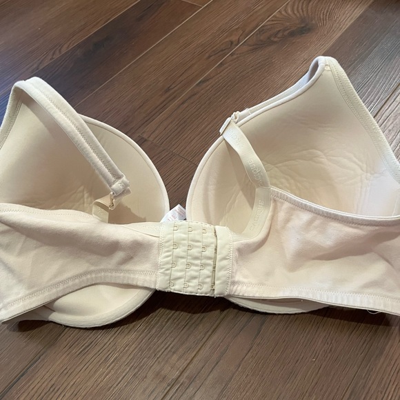 Cacique nude bra size 44DDD  (44F) - Picture 2 of 3